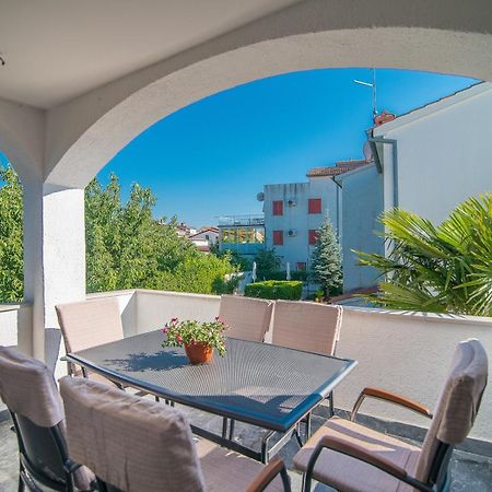 Apartments Dino Πόρετς Εξωτερικό φωτογραφία
