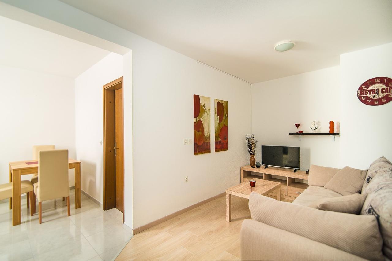 Apartments Dino Πόρετς Εξωτερικό φωτογραφία