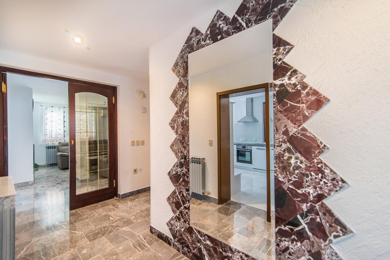 Apartments Dino Πόρετς Εξωτερικό φωτογραφία